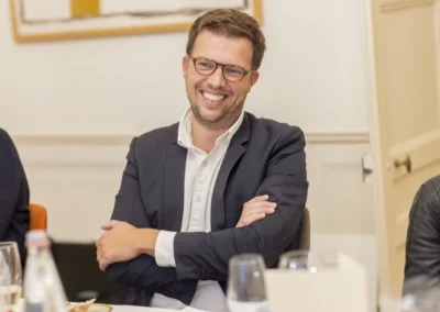 Le sourire de Matthieu Gailly. En tant que partenaire économique du 2e Prix Presse Bretagne, il lui est revenu de présenter l’histoire et les ambitions nouvelles d’un groupe familial présent sur les principaux marchés de la Côte d’Émeraude.