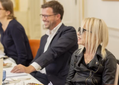 Marie-Morgane Le Maréchal, Matthieu Gailly et Laure Adler s’en amusent. Pas de bon jury sans malice et gaieté !