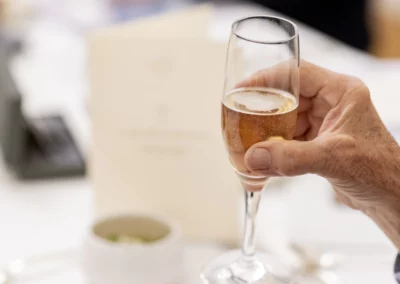 Pascal Ory, justement, qui veut porter un toast au rayonnement du Prix Presse Bretagne. Main de maître…