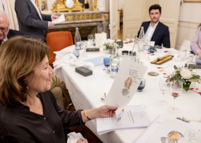 Madame la vice-présidente du Sénat est servie. Nonolement vôtre !