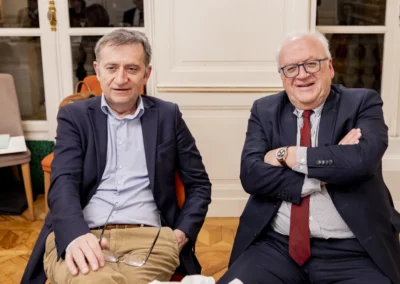 Ils incarnent toute la presse quotidienne en Bretagne. François-Xavier Lefranc, président du directoire de « Ouest-France », et Hubert Coudurier, directeur de l’information du « Télégramme », partagent aussi les joies de la confraternité.