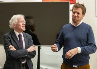 « Merci, sincèrement merci, d’avoir si bien parlé de l’île de Groix et de Patrick Saigot, éleveur de moules groisillonnes », salue Sylvie Robert. Pour rappeler que l’académie du Prix Presse Bretagne récompense, chaque année, le meilleur article consacré à la Bretagne, aux Bretonnes, aux Bretons.